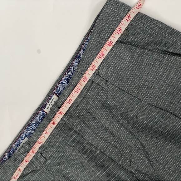 Size large jack and jones casual shorts - Picture 4 of 16